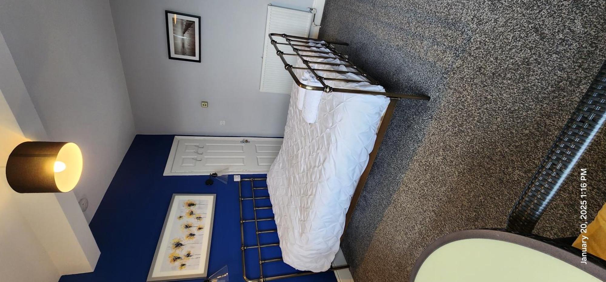 Room From Home, Private Ensuite Spacious Room 셰필드 외부 사진